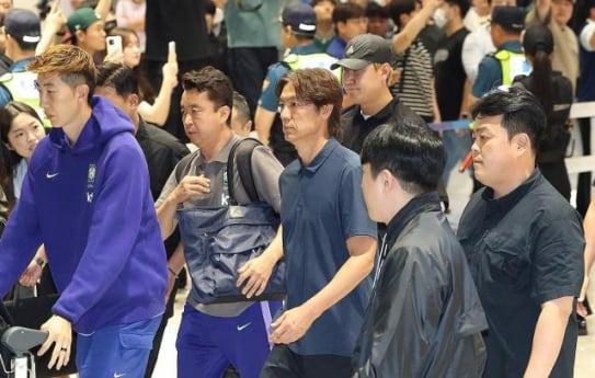 축구대표팀 귀국…2002년 이후 첫 공항 행사 없는 귀국