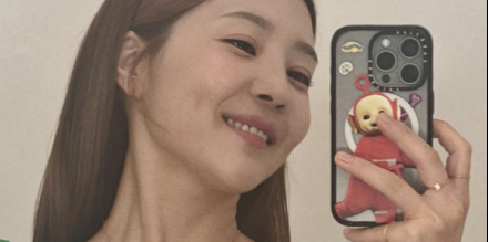 신다은, 셀카로 전한 6월의 기록…여전한 사랑스러운 매력
