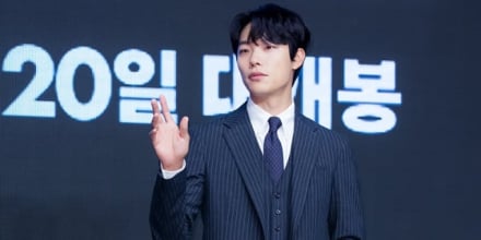 류준열, 지드래곤과 한솥밥