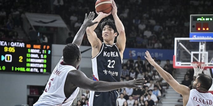 월드컵 티켓 걸렸다…전석 매진 속 한국 농구, 일본과 격돌