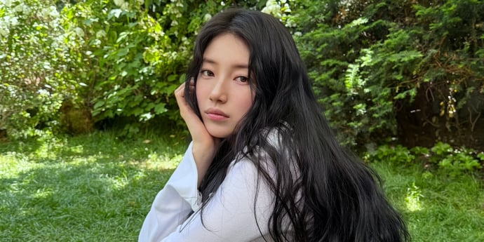 수지, 얼굴이 다했다… 한 장으로 끝낸 ‘분위기 여신’ [화보]