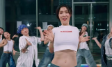 애프터스쿨 가희, 찬양곡에 파격 안무… 결국 갑론을박
