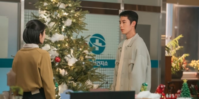 ‘닥터 섬보이’ 이재욱, 보직 해제 위기