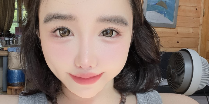 박봄, 돌연 작곡가 데뷔 선언…“에라 모르겠다”