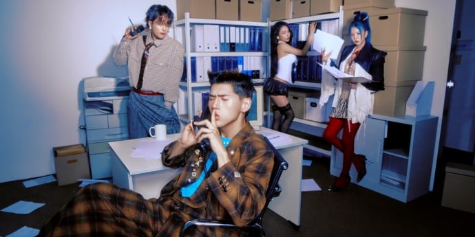 카드, 정규 1집 향한 카운트다운