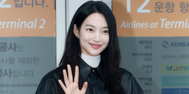 신민아, 8월 공개 컬렉션 미리 입었다… 공항패션 화제