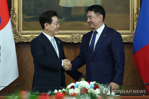 이재명 대통령 몽골 방문…교역 10억달러 목표