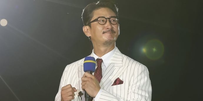 ‘잠실 레전드’ 박용택·김재호, 퓨처스 올스타전 공동 시구