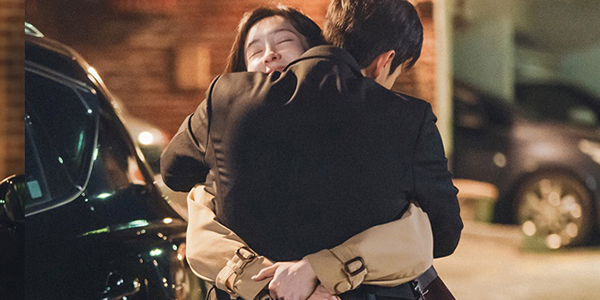 ‘내일도 출근’ 서인국♥박지현, 애틋한 포옹