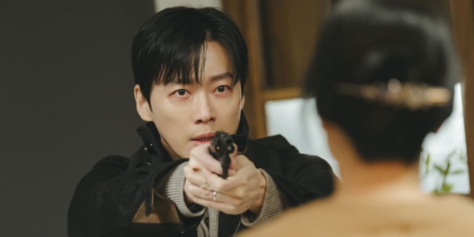 ‘결혼의 완성’ 일촉즉발 총구 대치