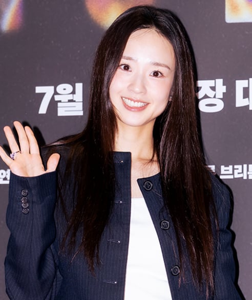 손연재 '상큼한 손인사' 