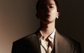 송민호 법정 섰다… “복무 이탈은 내 판단, A씨와 공모 아냐”