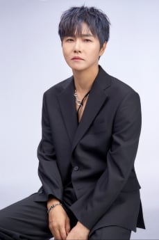 정동하, 새 프로필 공개
