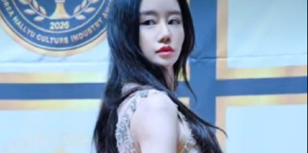 은지언니, 핑크 드레스 입고 여신 비주얼…미스 인터콘티넨탈 서울 셀럽 참석