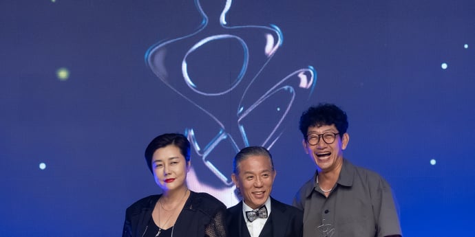 춘자-김창열 '케이모델어워즈 대중문화예술인상 가수인기상 수상' [포토]