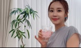 한다감, 비 오는 날에도 빛나는 예비맘…“찰떡이 방 꾸미기, 설레면서도 막막해”
