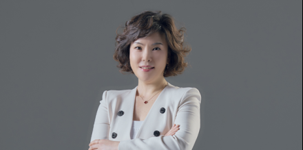 [뷰티 디렉터 엄시진의 뷰티 칼럼 ⑲] 피부는 기억한다, 결과를 바꾸는 ‘스킨케어 습관’