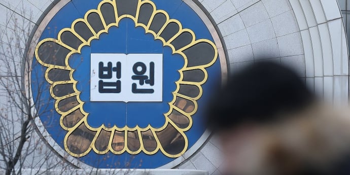 300억대 투자 사기… 카페베네 창업주 결국 1심서 징역 3년