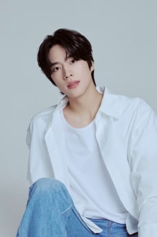 조한결, 링컴즈와 전속계약