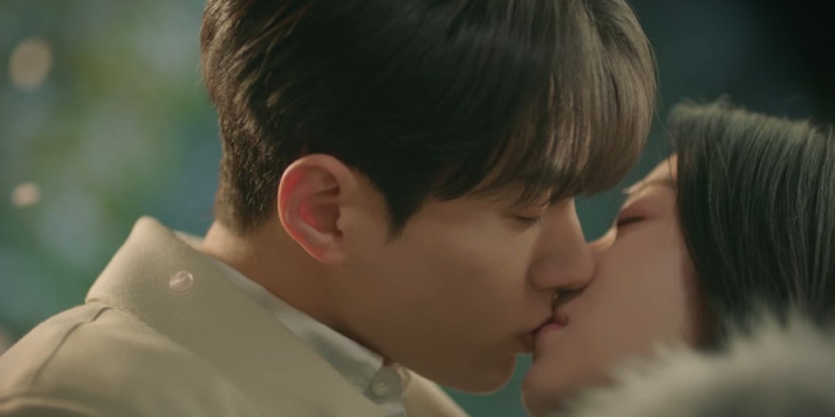 ‘공감세포’ 김명수♥강민아, 달콤한 키스