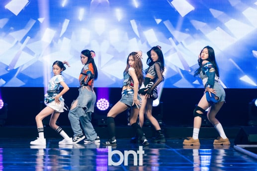 '2026 페이스오브코리아 키즈&주니어'에서 축하공연 펼치는 케이팝댄스팀 [포토]