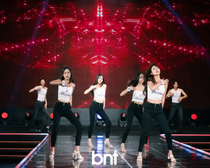 '2026 페이스오브코리아 라이징'에서 펼쳐지는 진바비 패션쇼 [포토]
