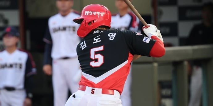 KIA 김도영, 시즌 첫 30홈런 주인공 됐다