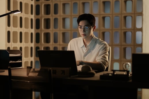 ‘최애의 사원’ 강훈, 반전 CEO 일상 공개