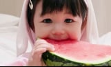 ‘슈돌’ 하루, 수박 먹방