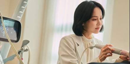 ‘지금 불륜이 문제가 아닙니다’ 조여정 “김혜수와 함께라면 뭐든 할 수 있다”